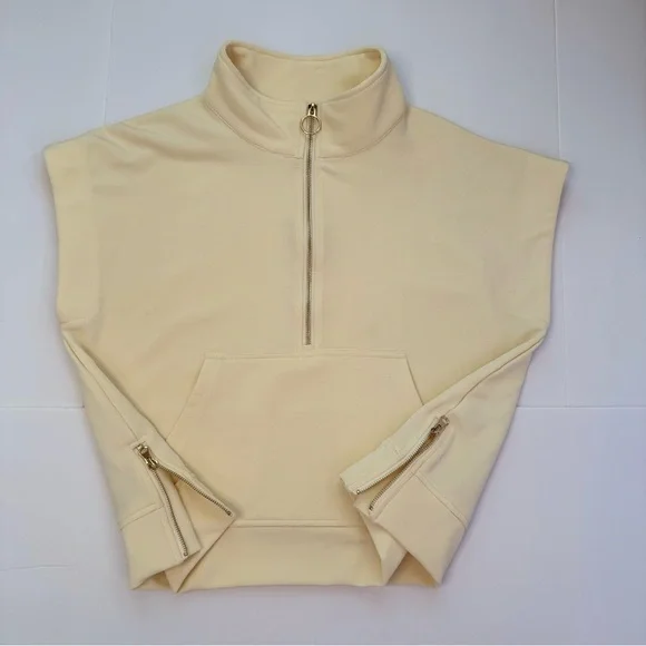 ✨ Entro Cream Short Set (Top + Shorts) - Size Medium 💫 - Picture 4 of 16